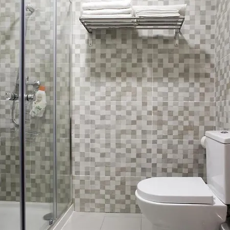Spacious In Alfama Apartment